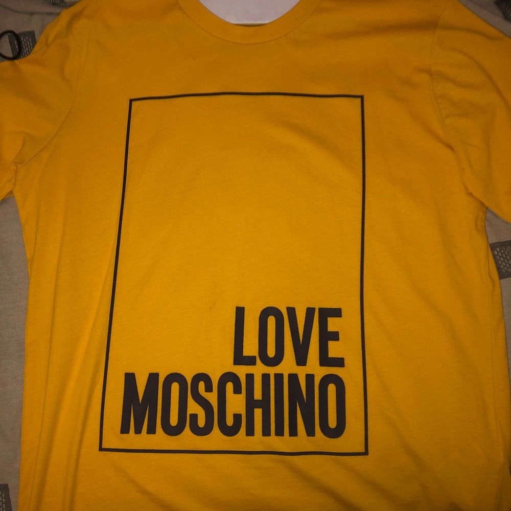 Brand new Men’s Moschino Shirt size Medium - Picture 3 of 4